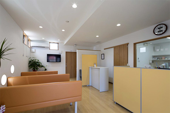 Moon調剤薬局 西大分店　内観