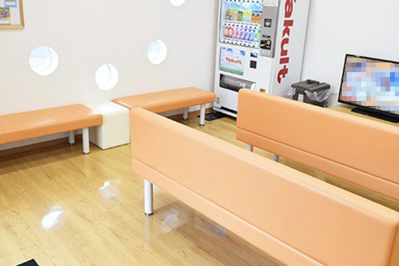 Moon調剤薬局 田中町店　内観